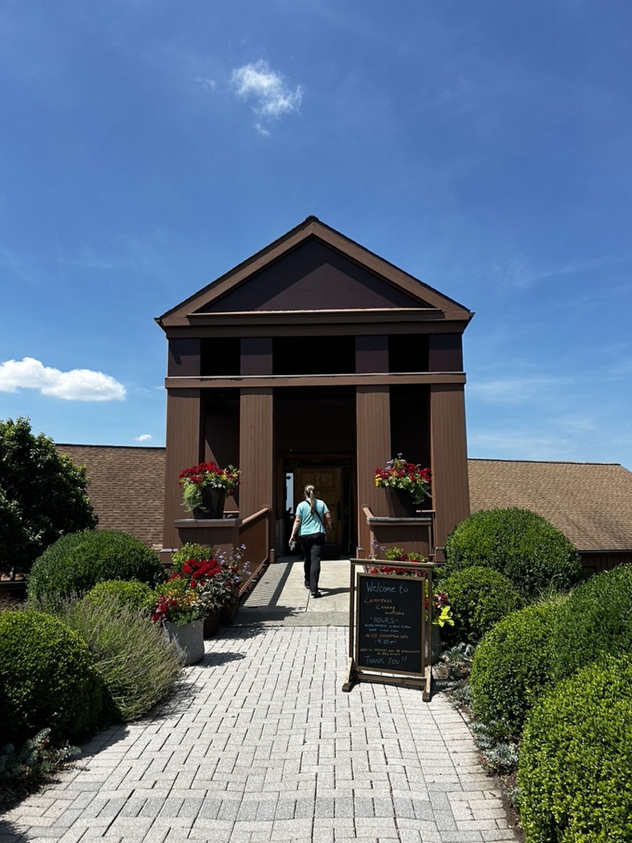 Lamoreaux Landing Wine Cellars