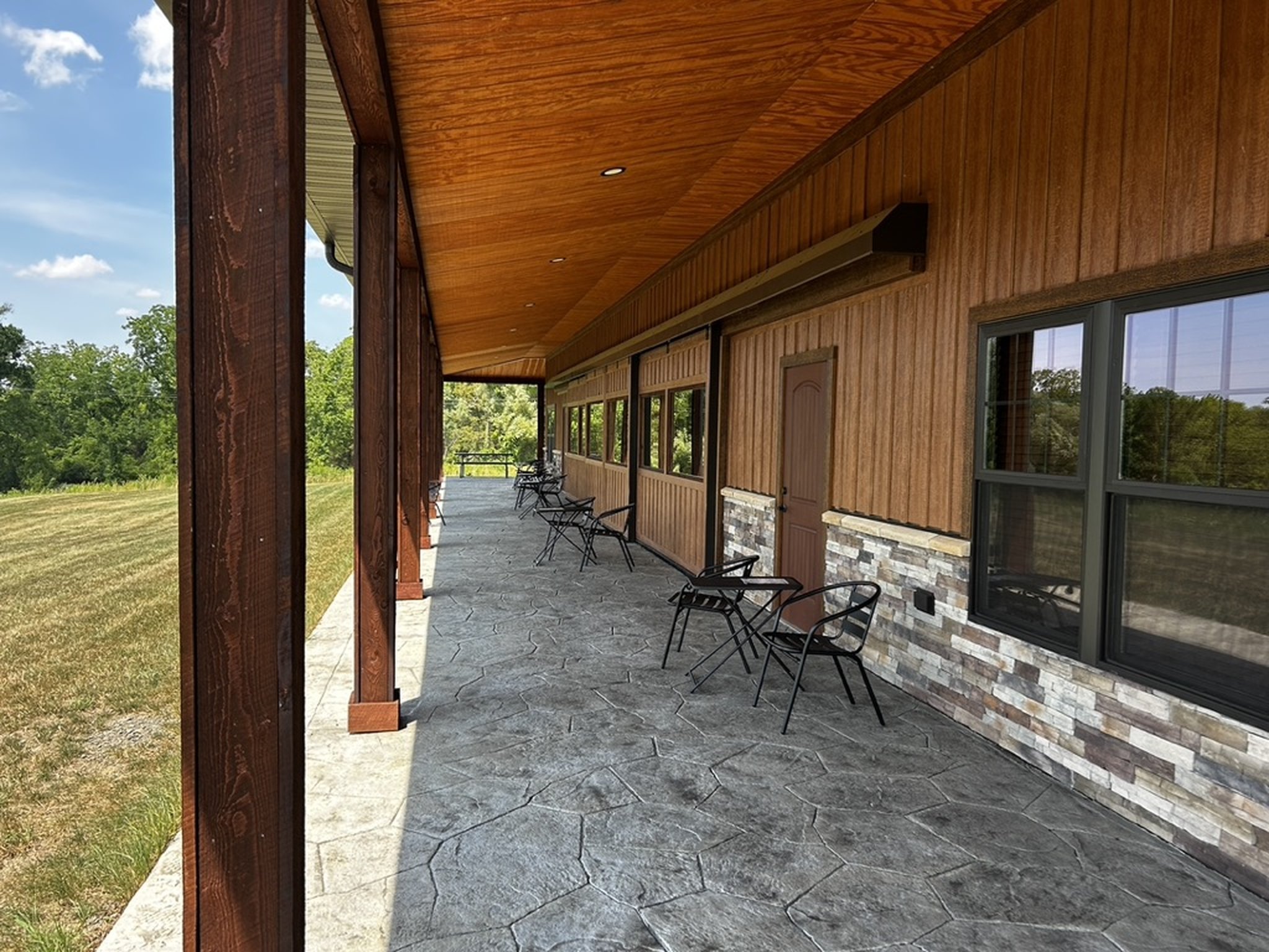 Flatt Rock Wine Cellars