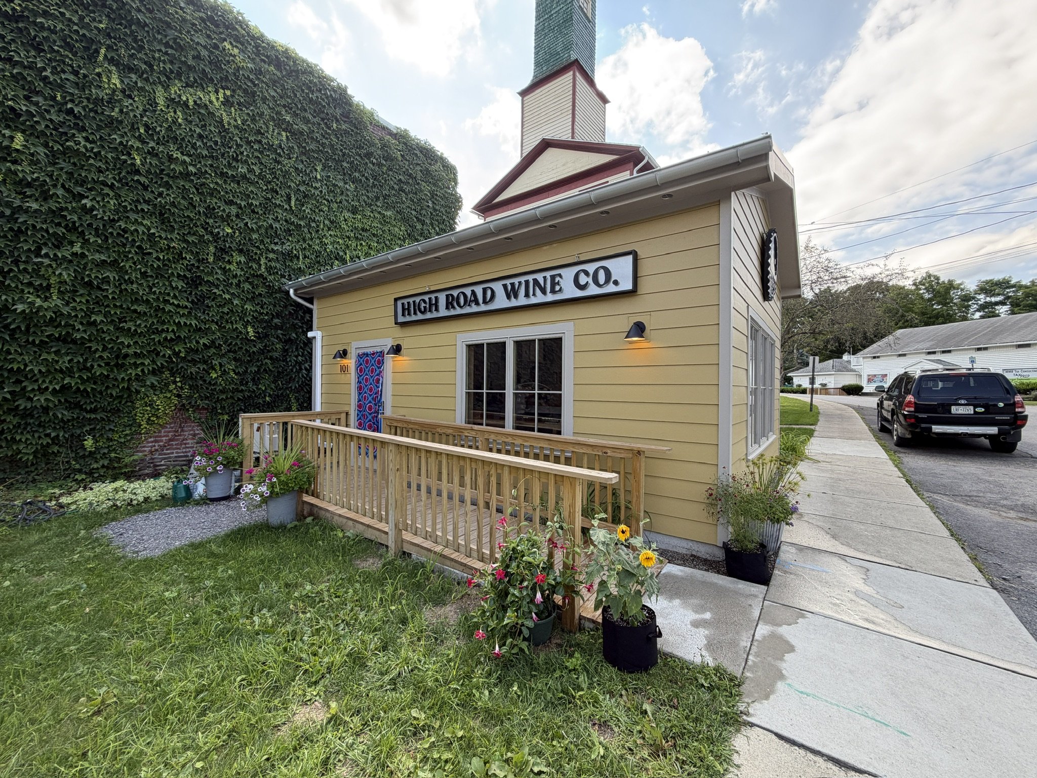 High Road Wine Co.